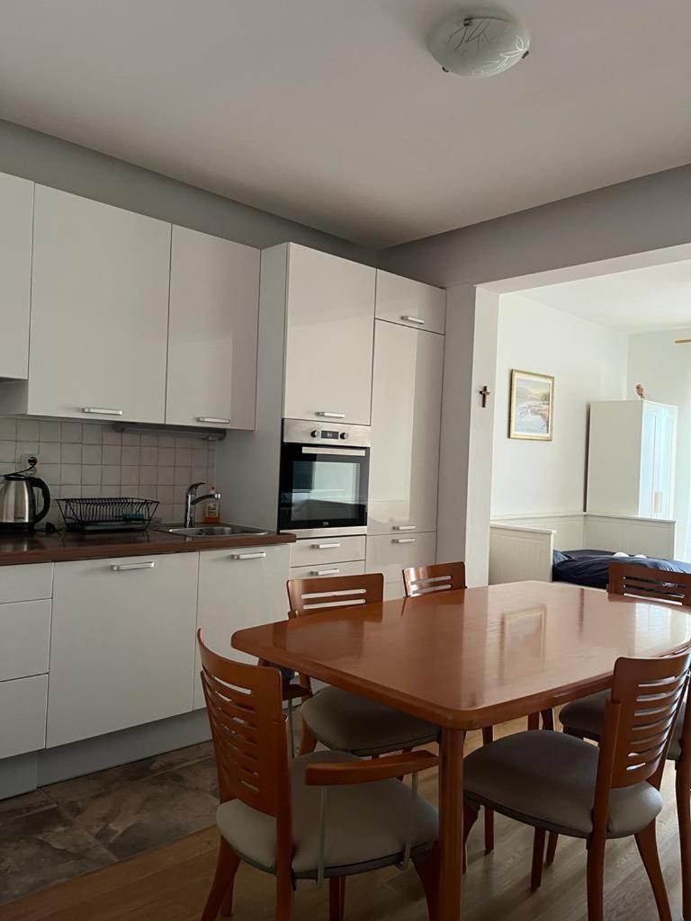 Apartments Karaman Podstrana Exterior foto